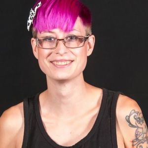 Meet your Posher, Crystal